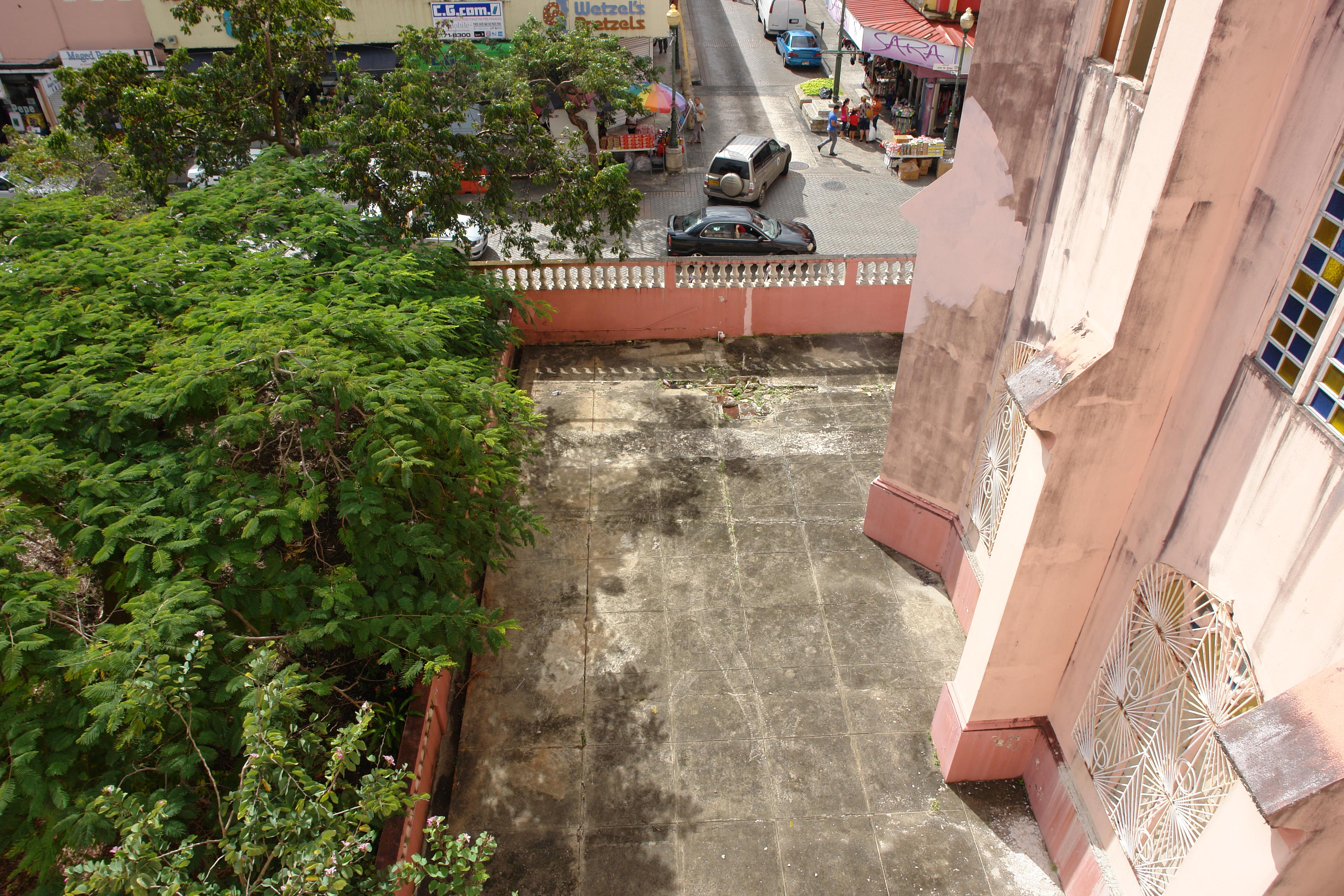 Colegio La Milagrosa - San Juan (Río Piedras) - 2011 00122